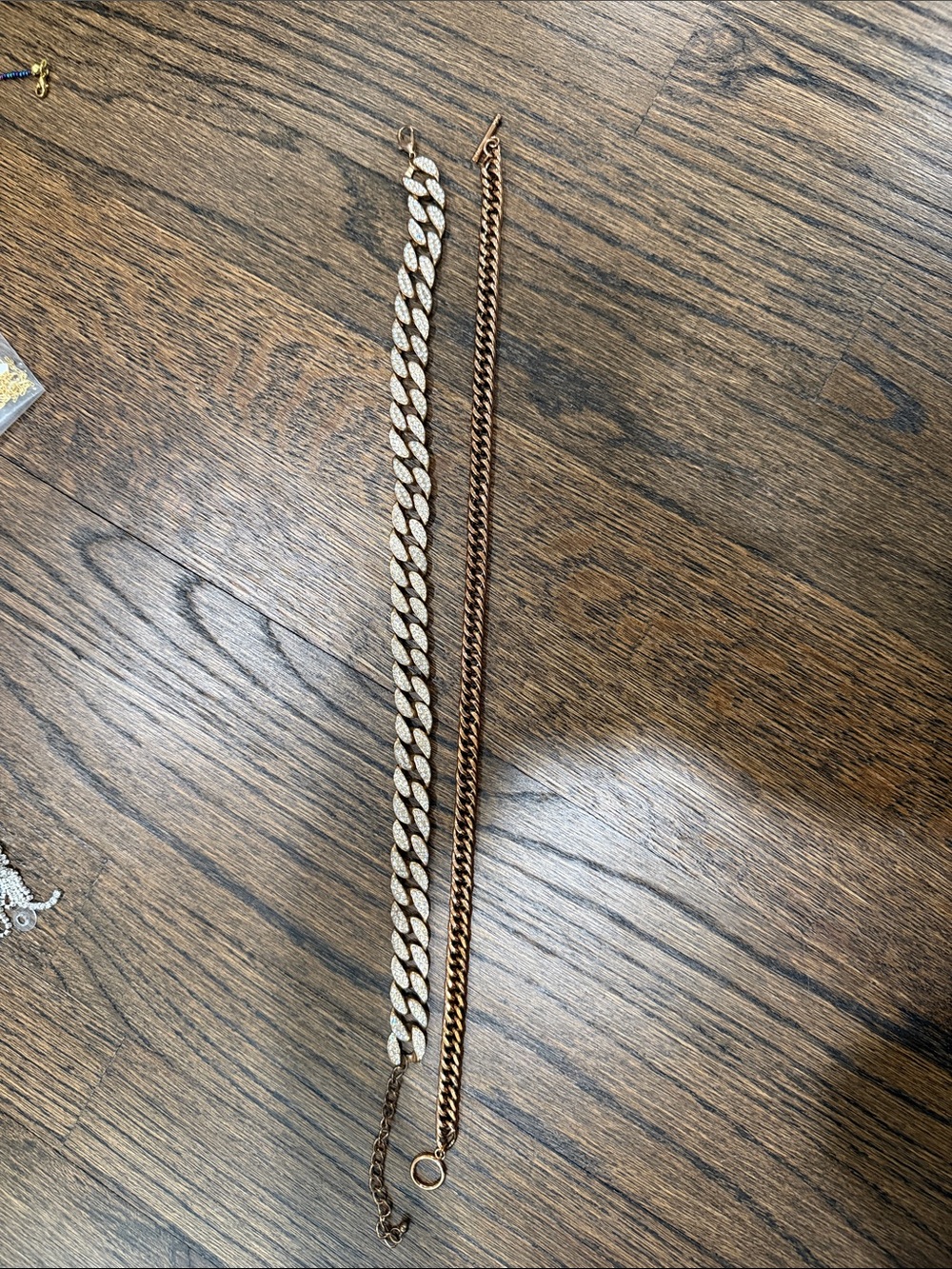 Set of 2 gold chrome chunky necklaces